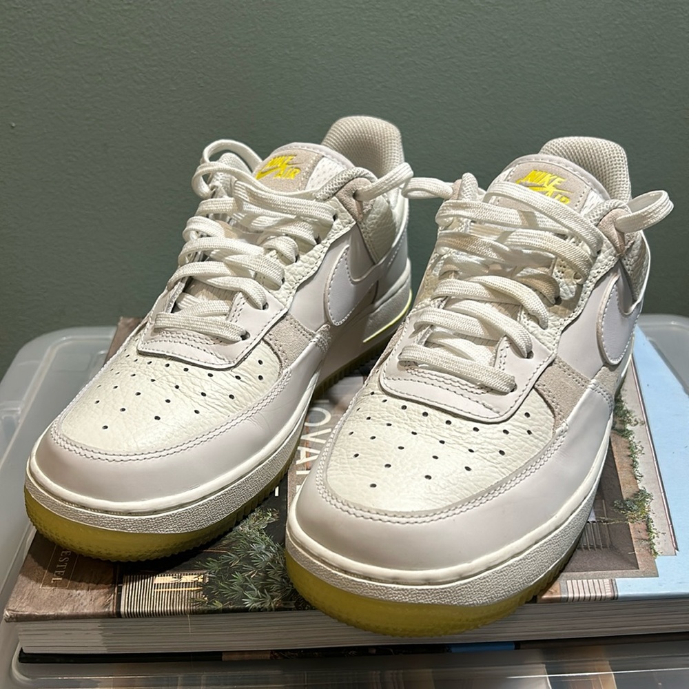 Nike Air Force 1 '07 Low UV reactive size W8.5